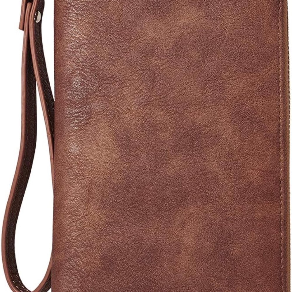 Woman's large wwllet/clutch brown